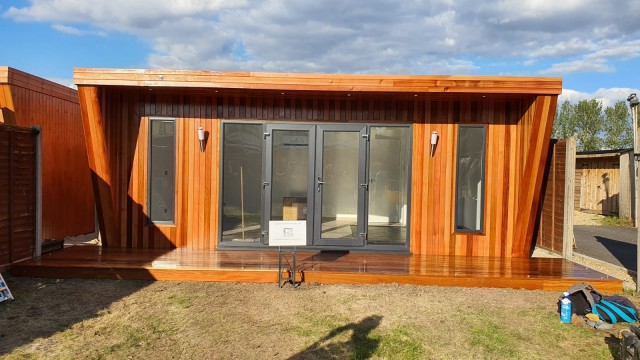 Western Red Cedar 17 x 94mm T.G.V. ST0